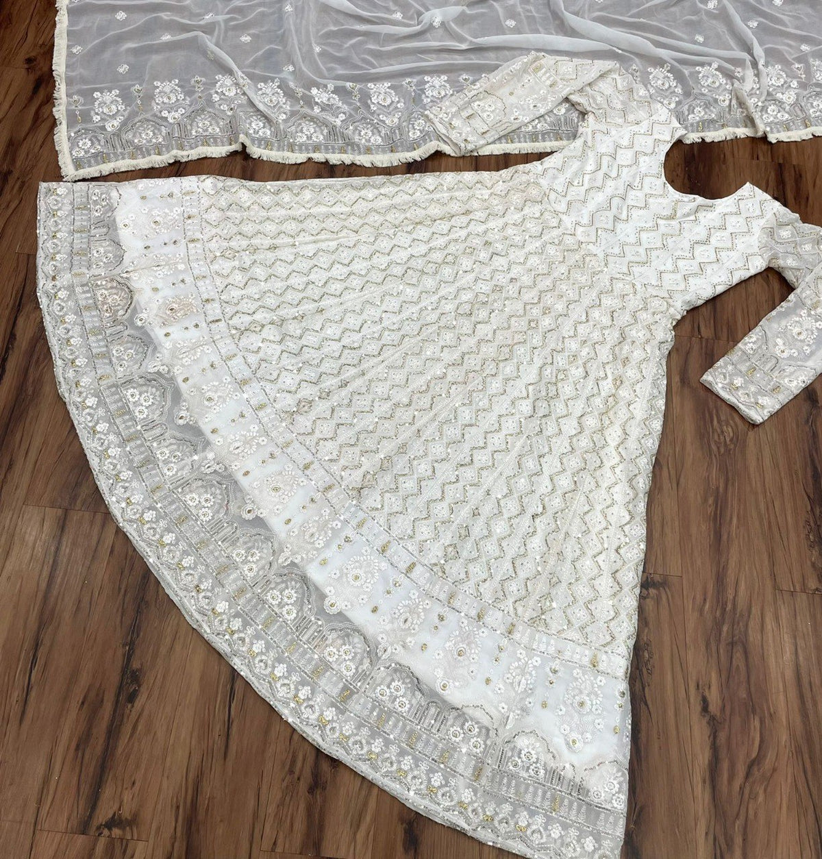 Beautiful White Color Designer Gown At Affordable Price - Joshindia