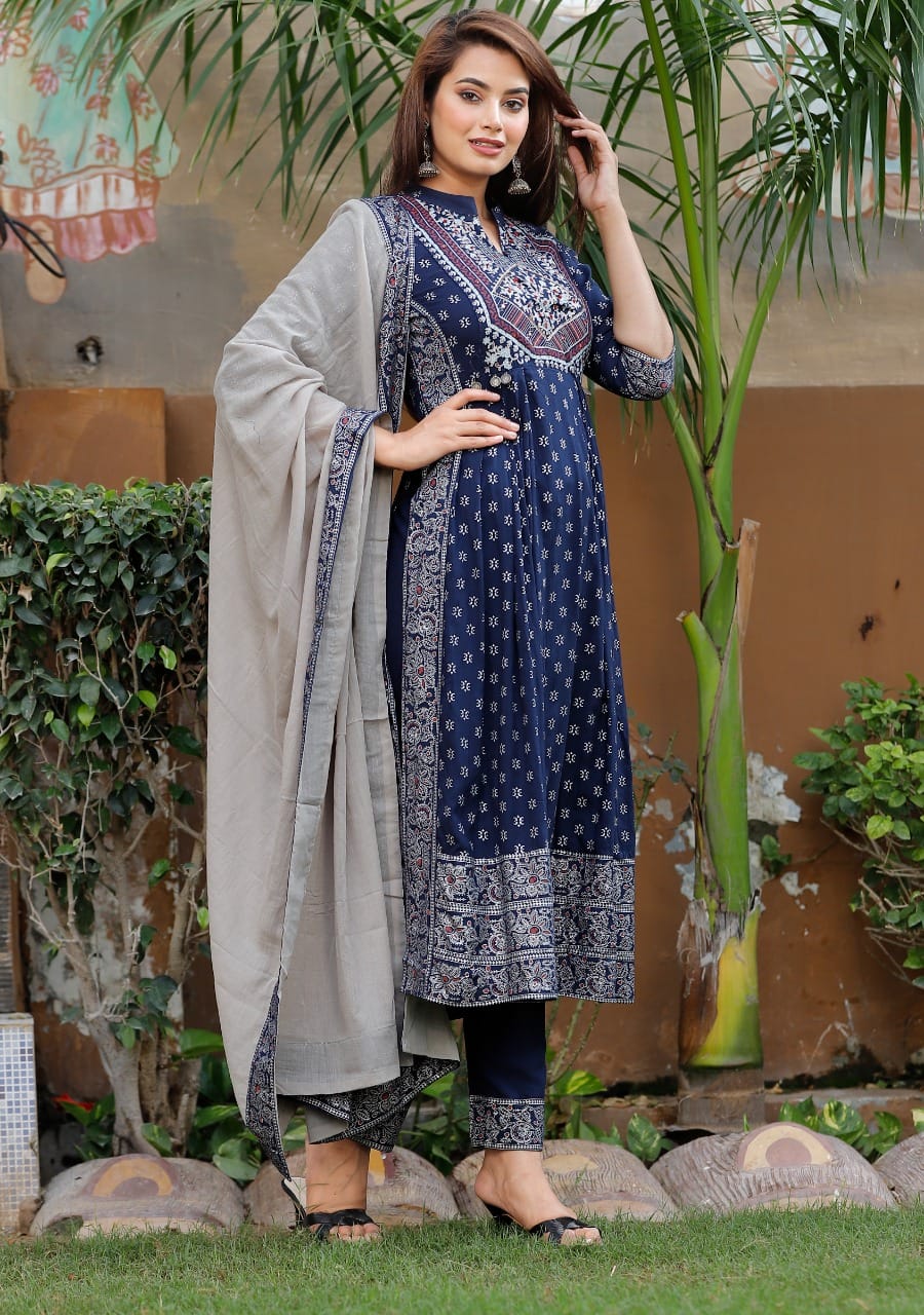 Premium rayon high slit kurti - Joshindia