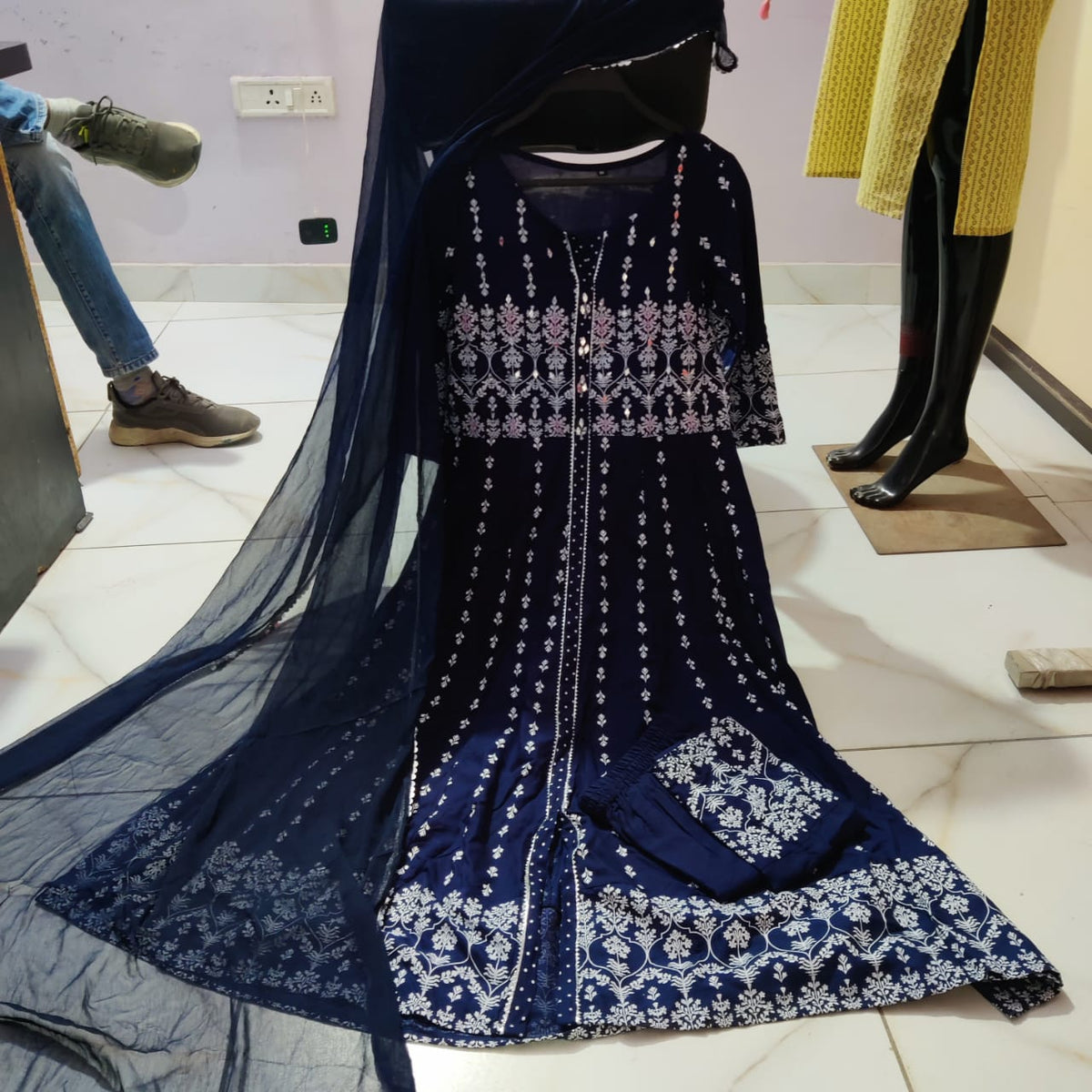 PREMIUM HEAVY RAYONKURTI PANT WITH DUPATTA - Joshindia