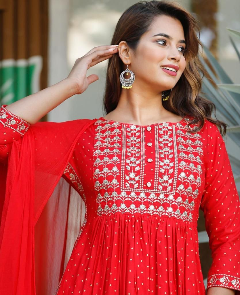 Beautiful Sequence Zari Computer Embroidered work With Kurti With Pant And Chifon Dupatta - Joshindia