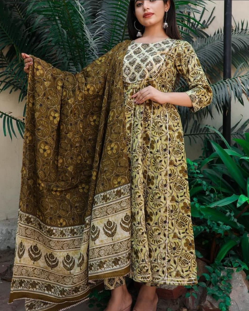 Febric cotton Anarkali kurti with pant - Joshindia