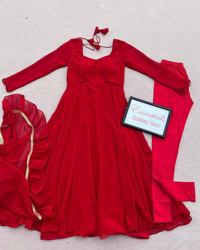 Trendy Red color lucknowi style kurta set for stylish look - Joshindia