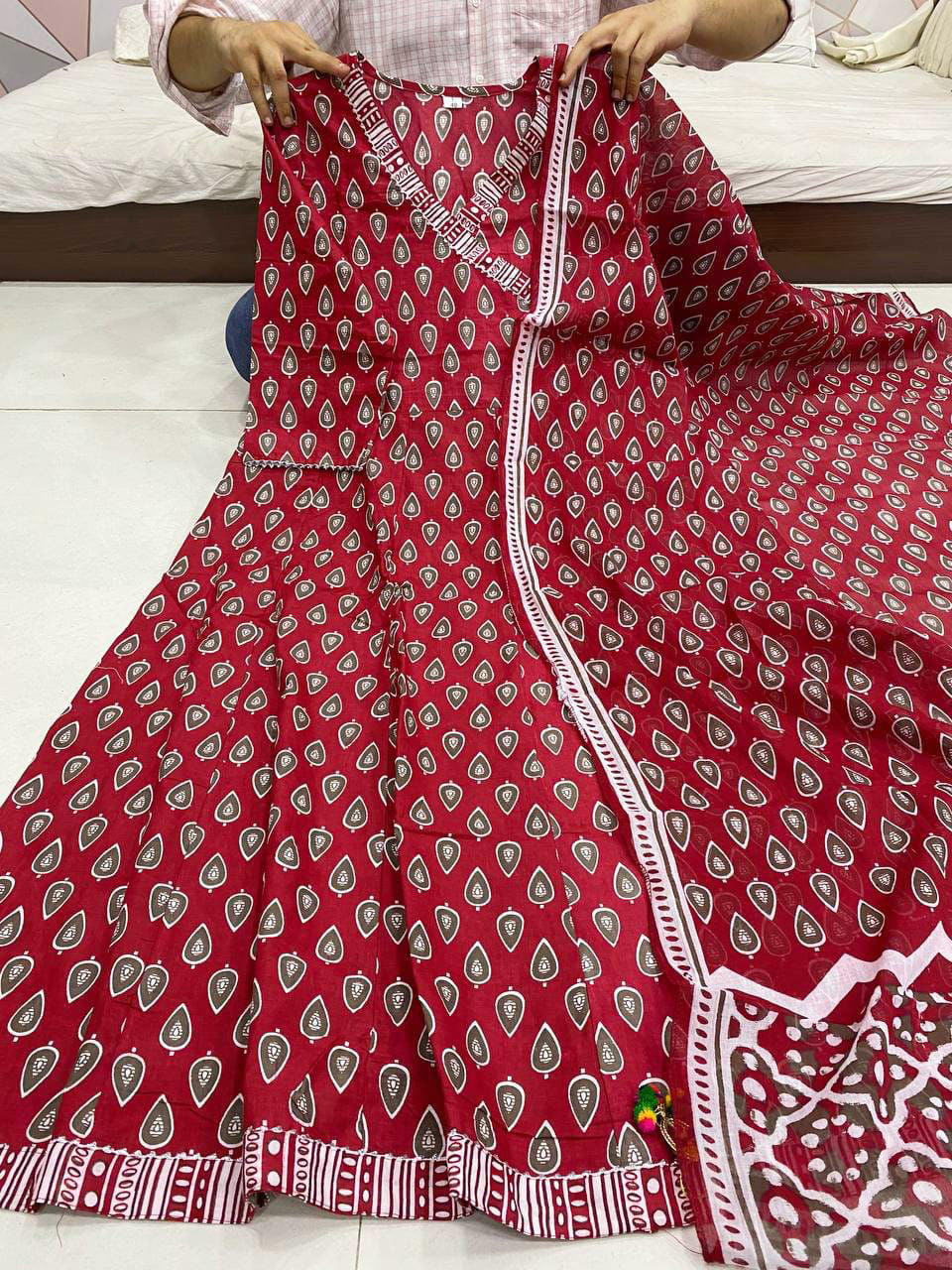 Amazing Red Color Kurta Set At Affordable Price - Joshindia