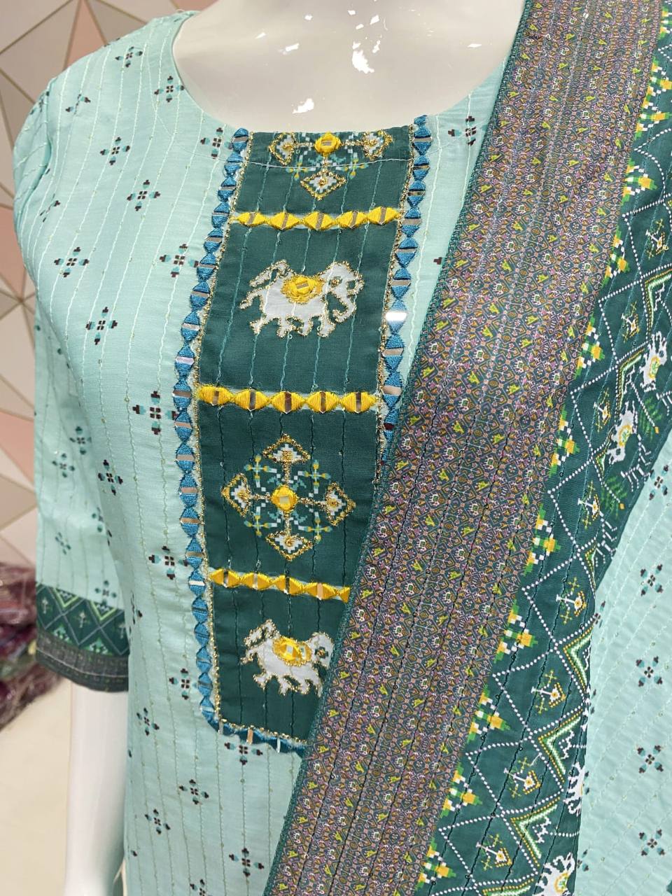 Buy Printed Kurta Set For Stylish Look At Low Price - Joshindia