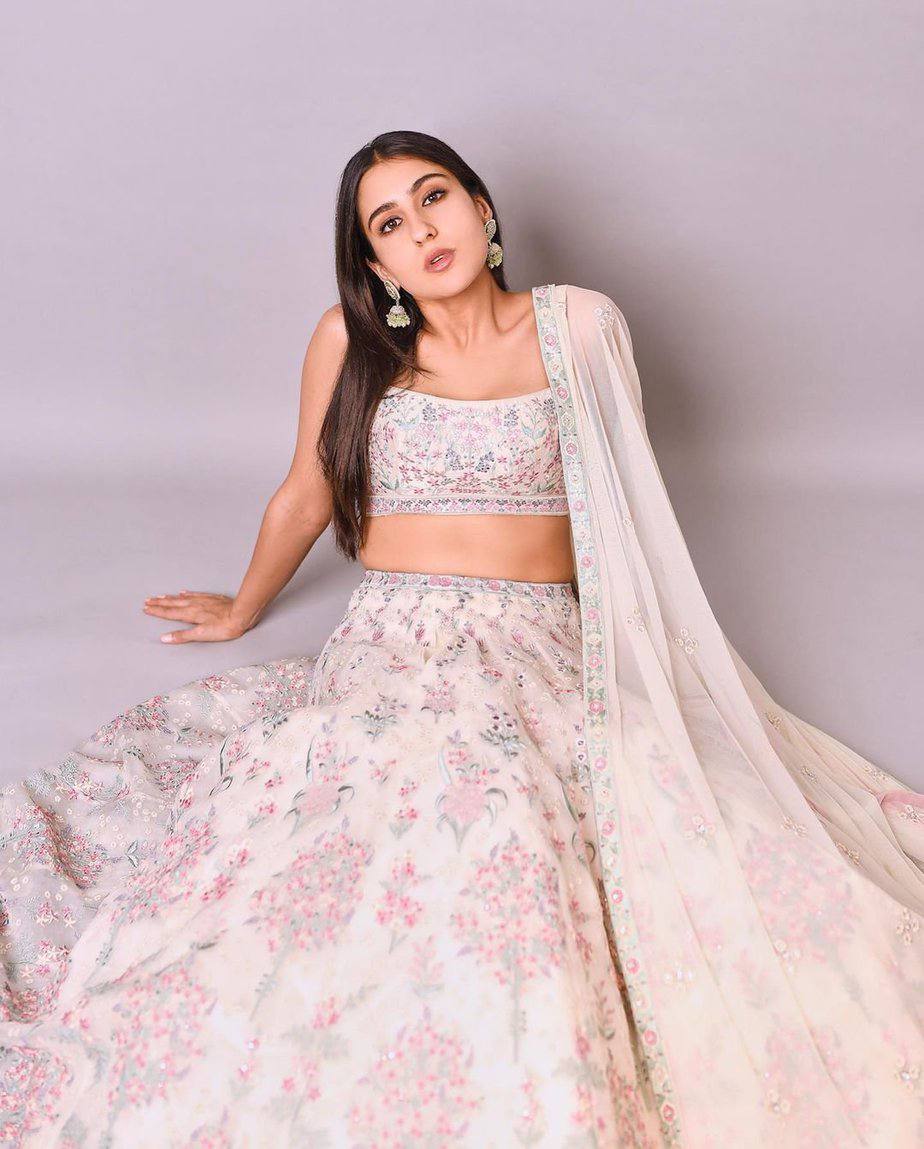lucknowi Cream lehenga choli For Women Buy Online - Joshindia