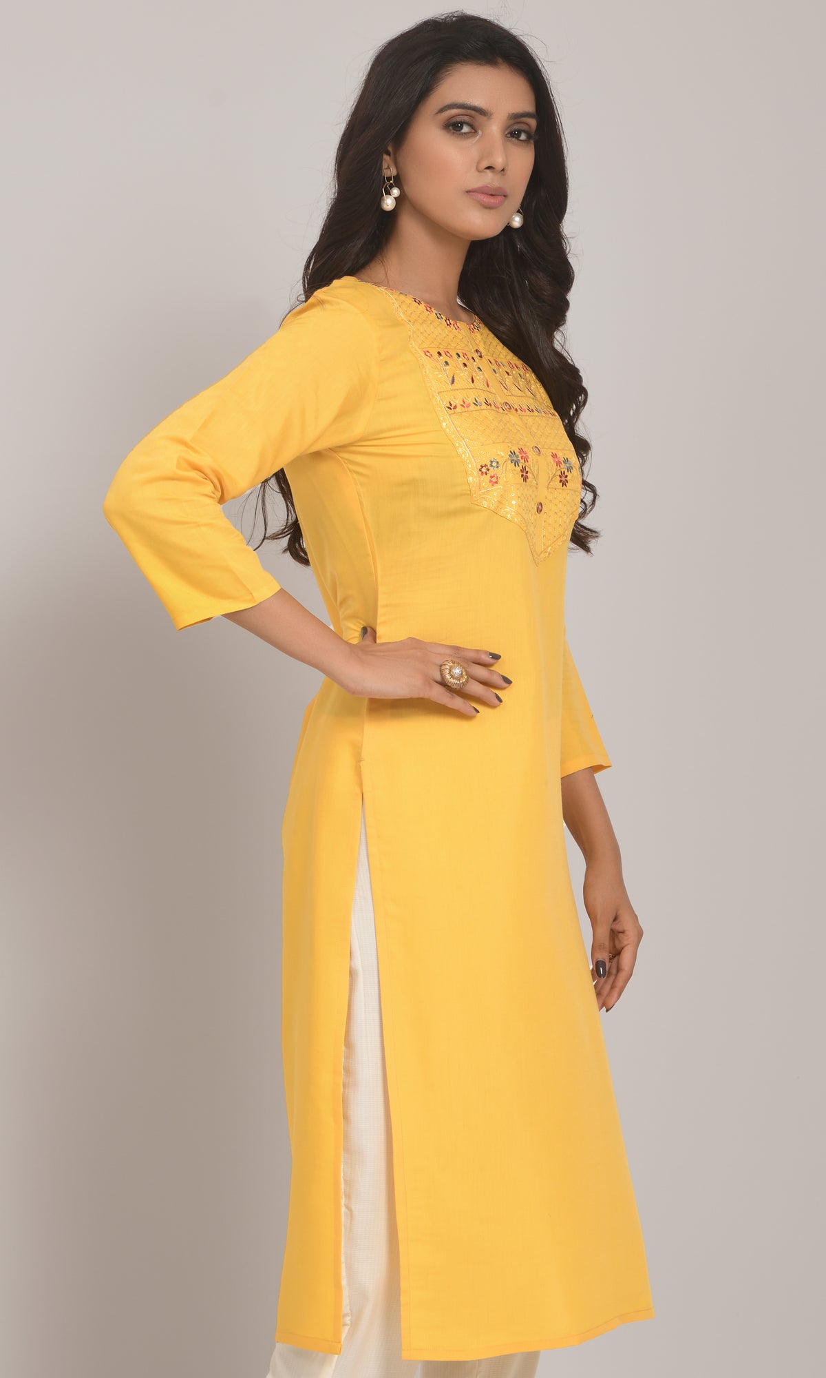 Buy From Latest Range of Yellow Kurtas Online - Joshindia