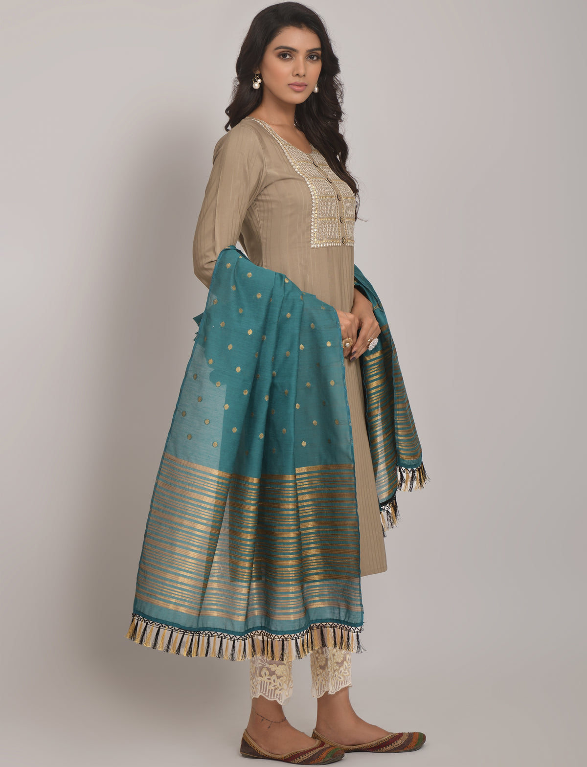 Buy Trendy Chiku Color Kurti Online in India - Joshindia