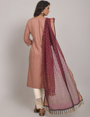 Buy Trendy Peach Kurtas Online in India - Joshindia