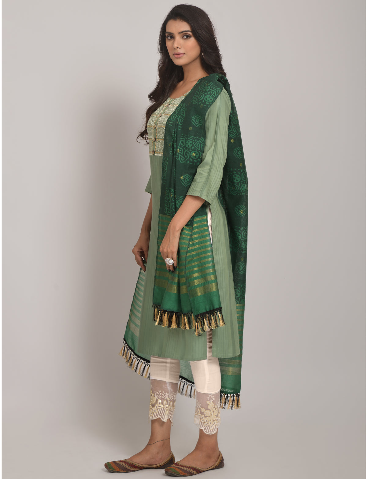 Buy Trendy Pista Green Kurtas Online in India - Joshindia