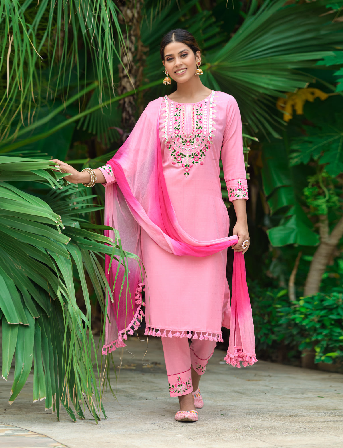 Buy Trendy Pink Kurtas Online in India - Joshindia