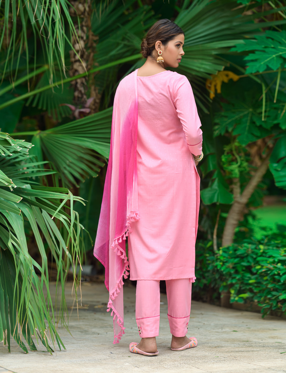 Buy Trendy Pink Kurtas Online in India - Joshindia