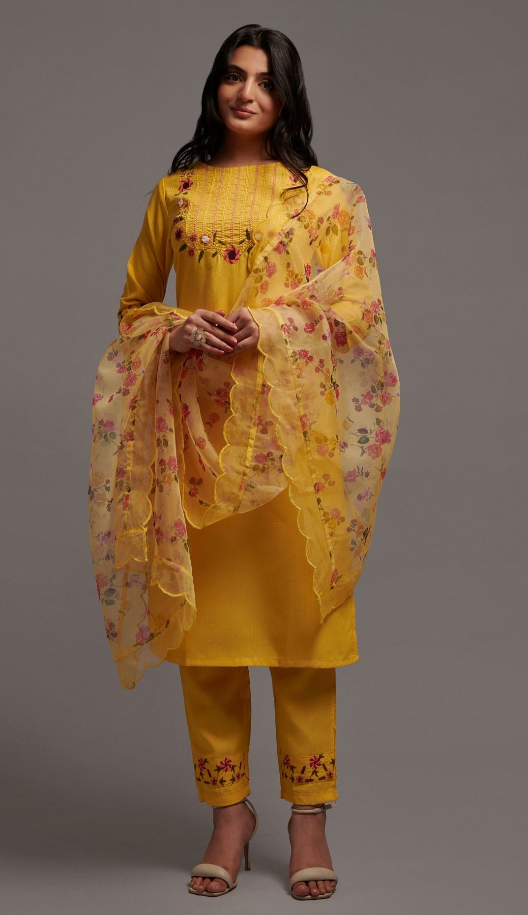 Buy From Latest Range of Yellow Kurtas Online - Joshindia