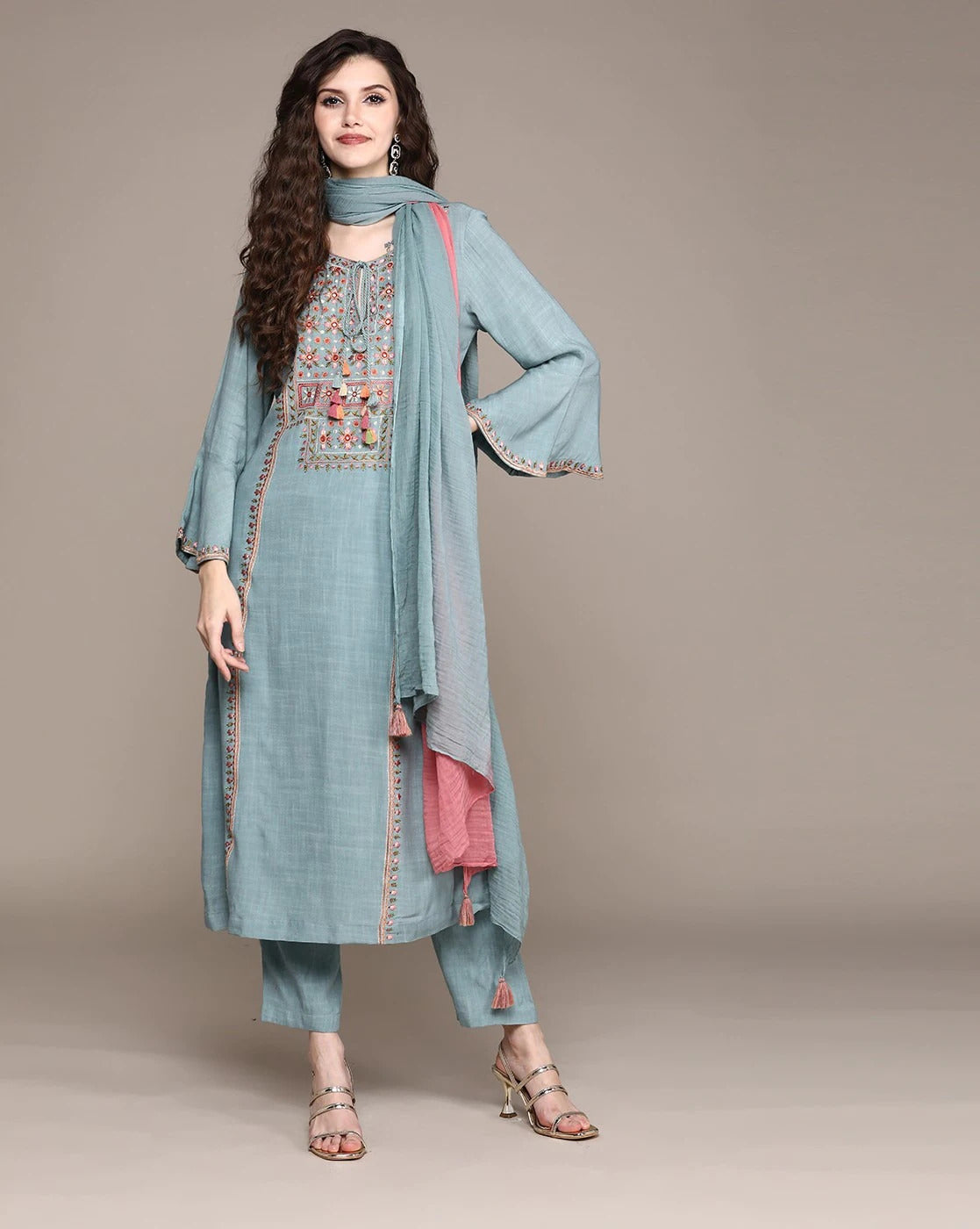 Buy Trendy Grey Kurtas Online in India - Joshindia