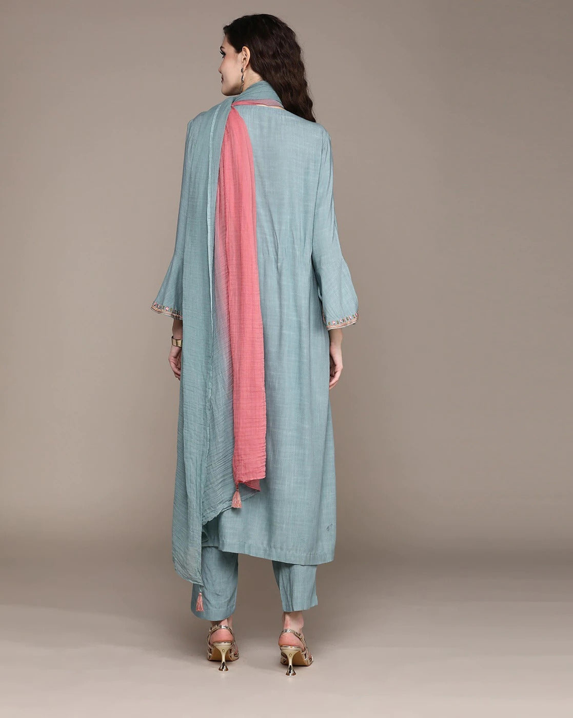 Buy Trendy Grey Kurtas Online in India - Joshindia