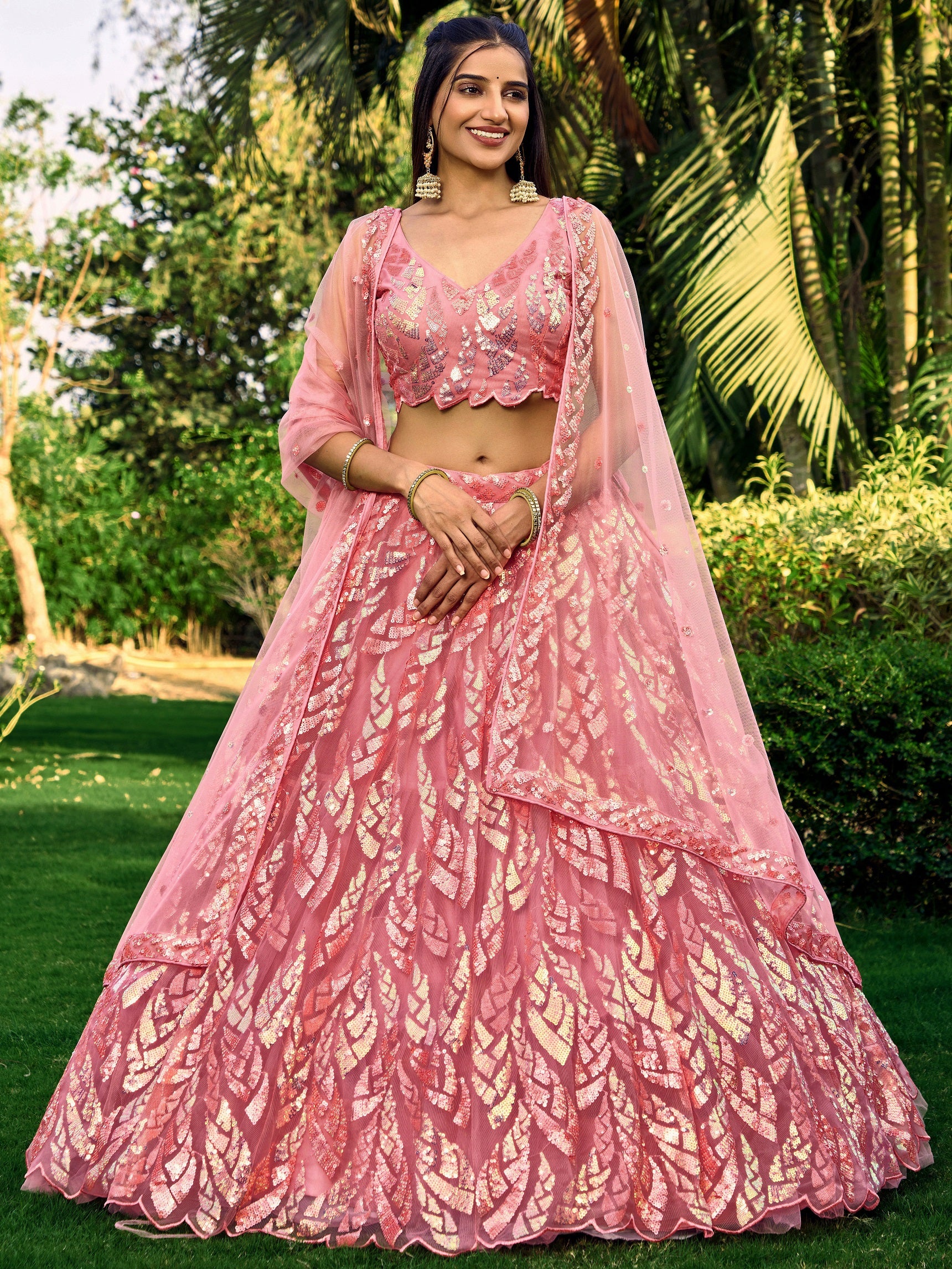 Plain lehenga choli with heavy dupatta discount