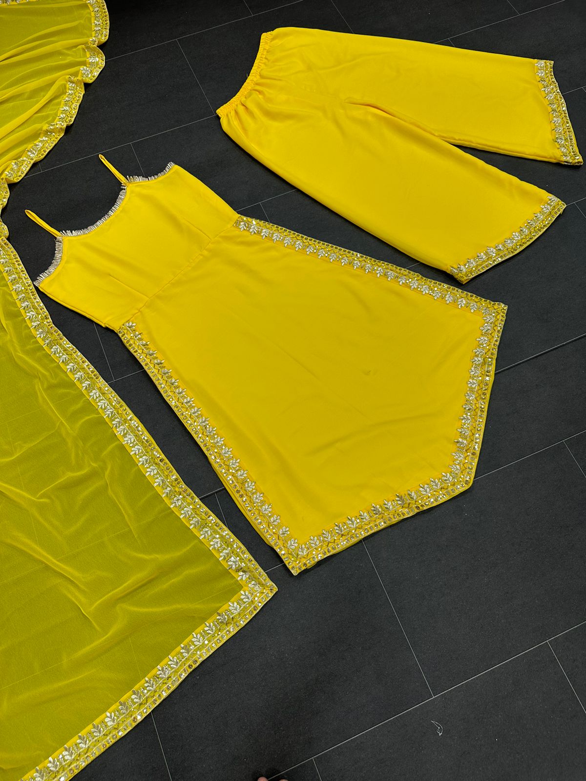 Buy Yellow Kurta Sets & Suit Sets Online for Women in India - Joshindia