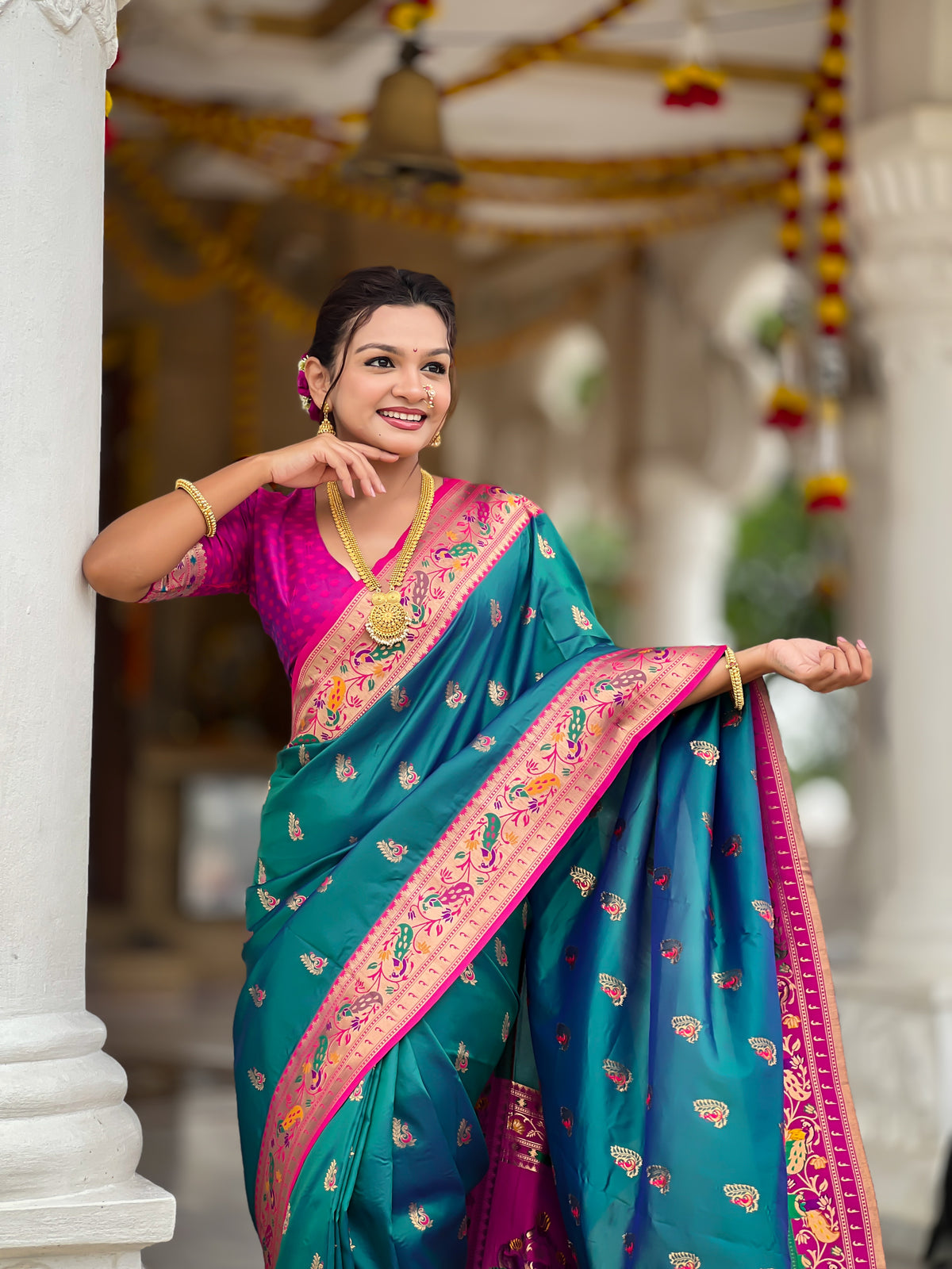 Woven Golden Border Design Silk Blend Paithani Saree