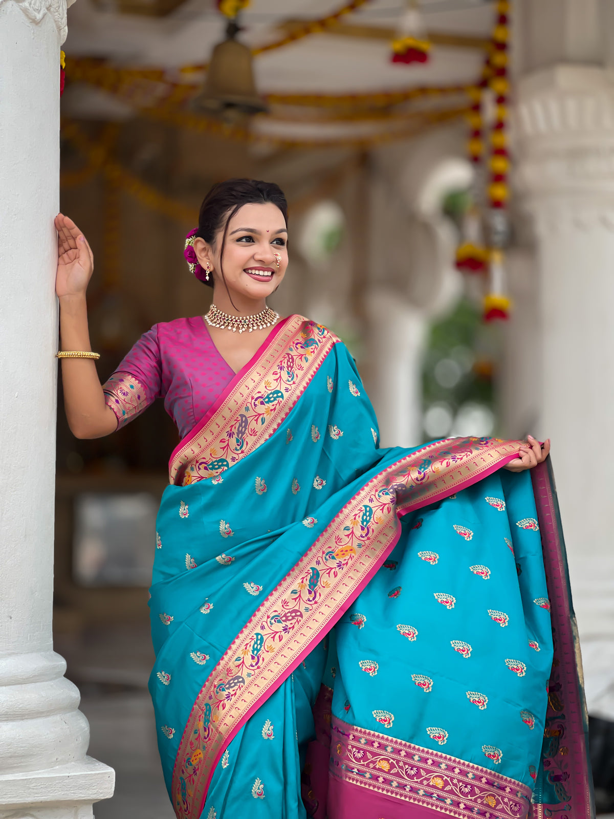 Woven Golden Border Design Silk Blend Paithani Saree