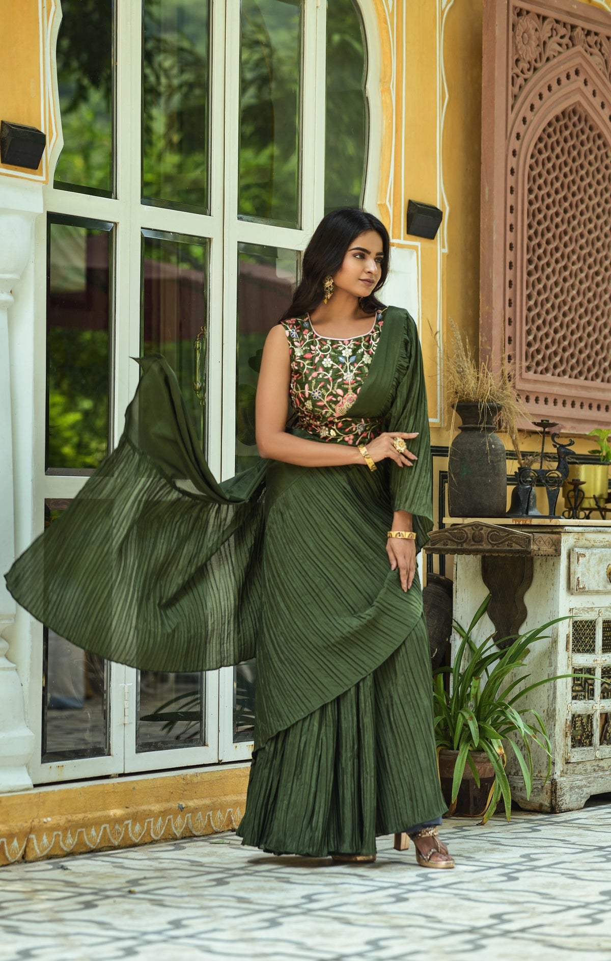 Buy Trendy Green Saree Online in India - Joshindia - Joshindia