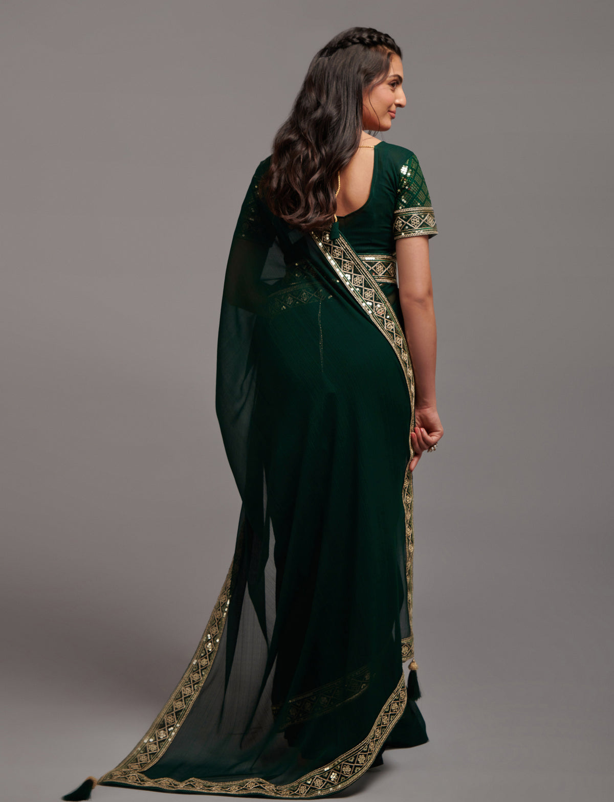 Green Saree - Buy Latest Green Colour Sarees Online - JOSHINDIA - Joshindia