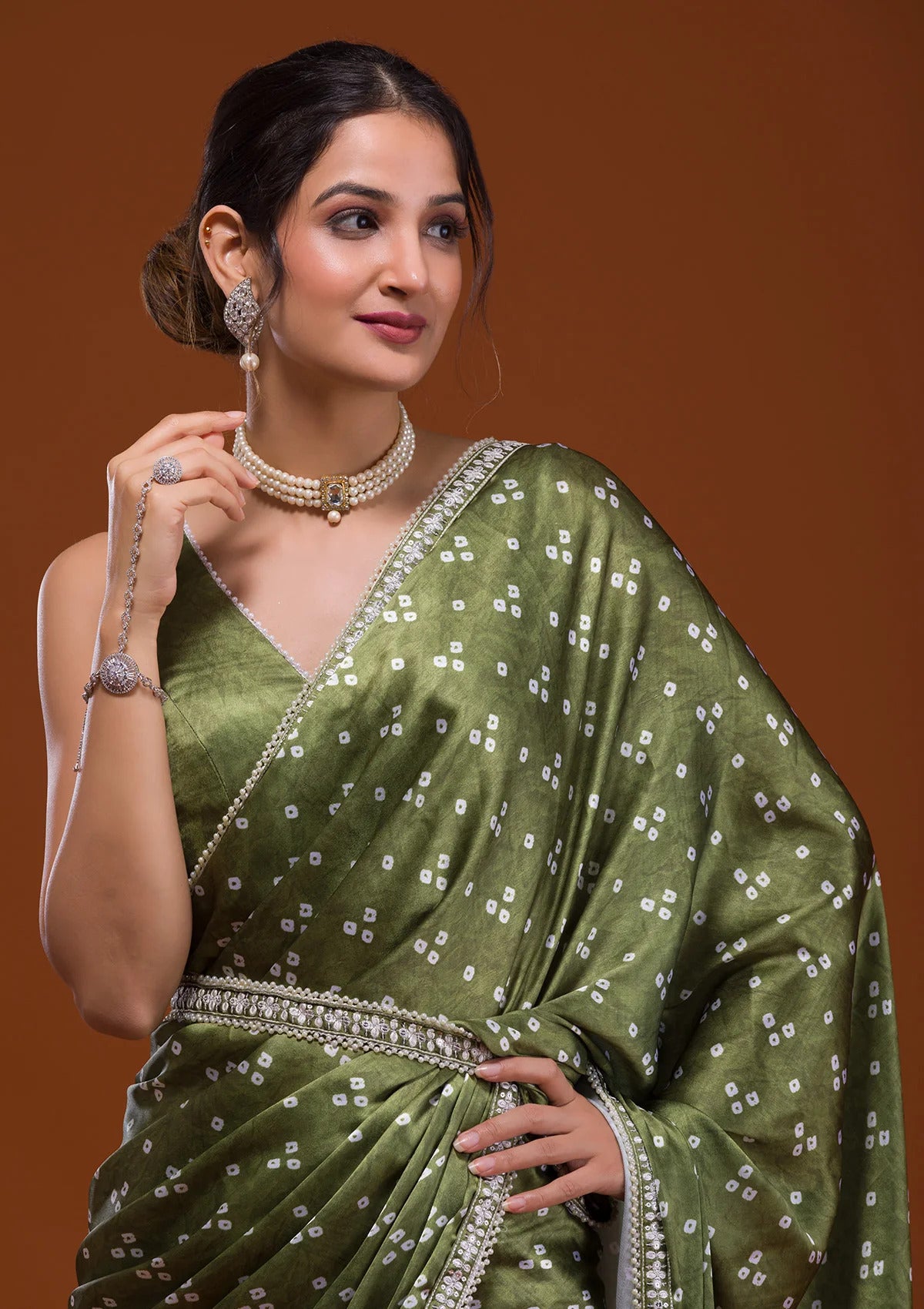 Buy Indian Mehendi Sarees Online - JOSHINDIA - Joshindia