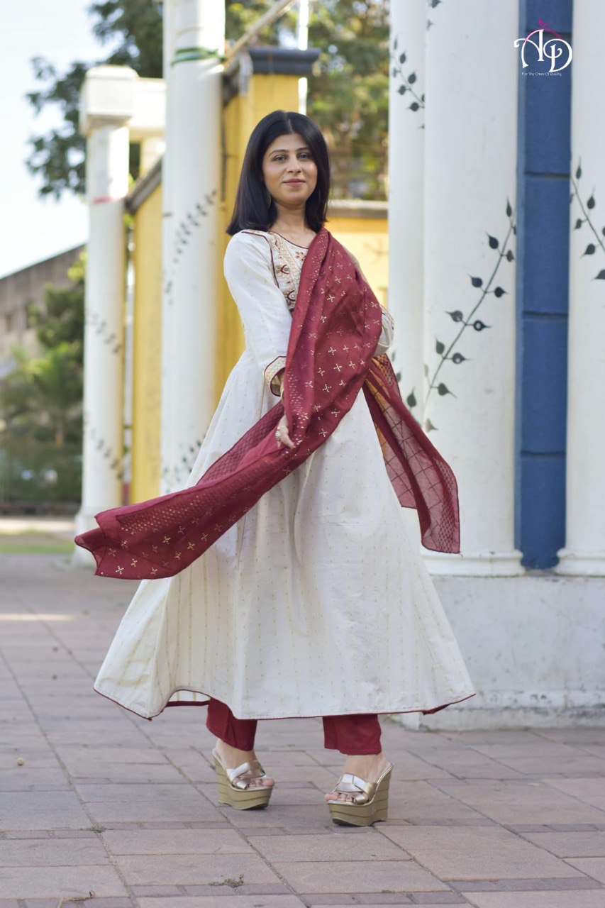 Buy Most beautiful White Color Designer Kurta Set For Summer - Joshindia