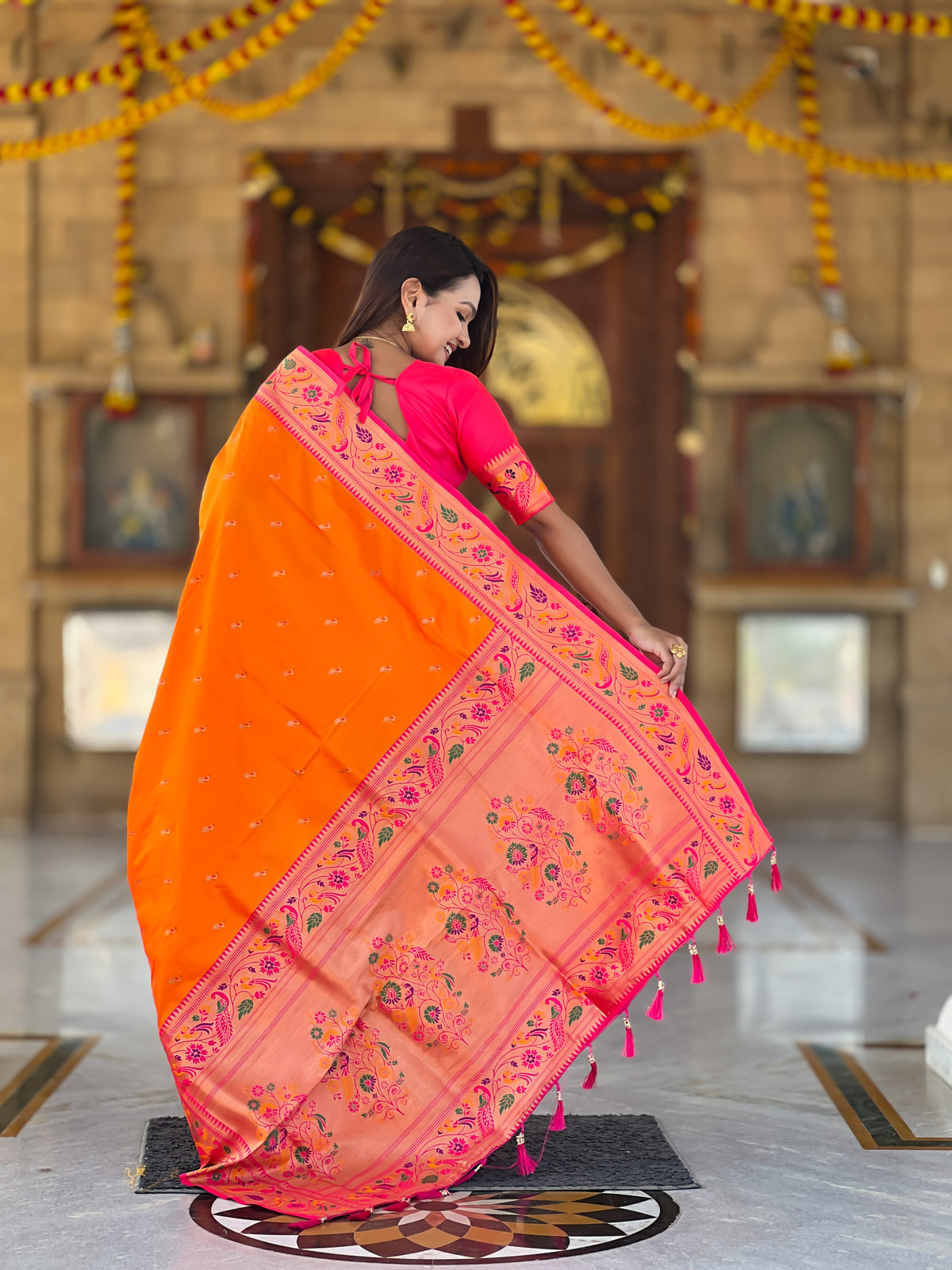 Woven Design Silk Blend Paithani Saree