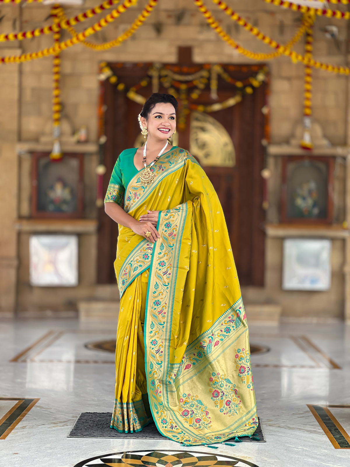 Woven Design Silk Blend Paithani Saree