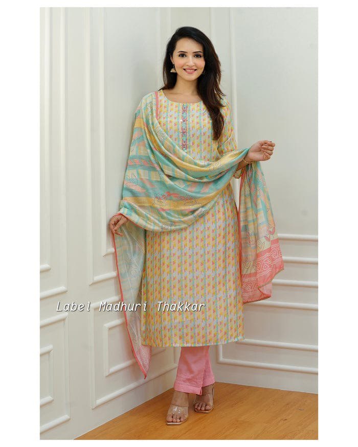 Get online offer on Straight Short Kurtis Plain Cotton Kurtis Kurtas Orange  Color For Girl – Lady India
