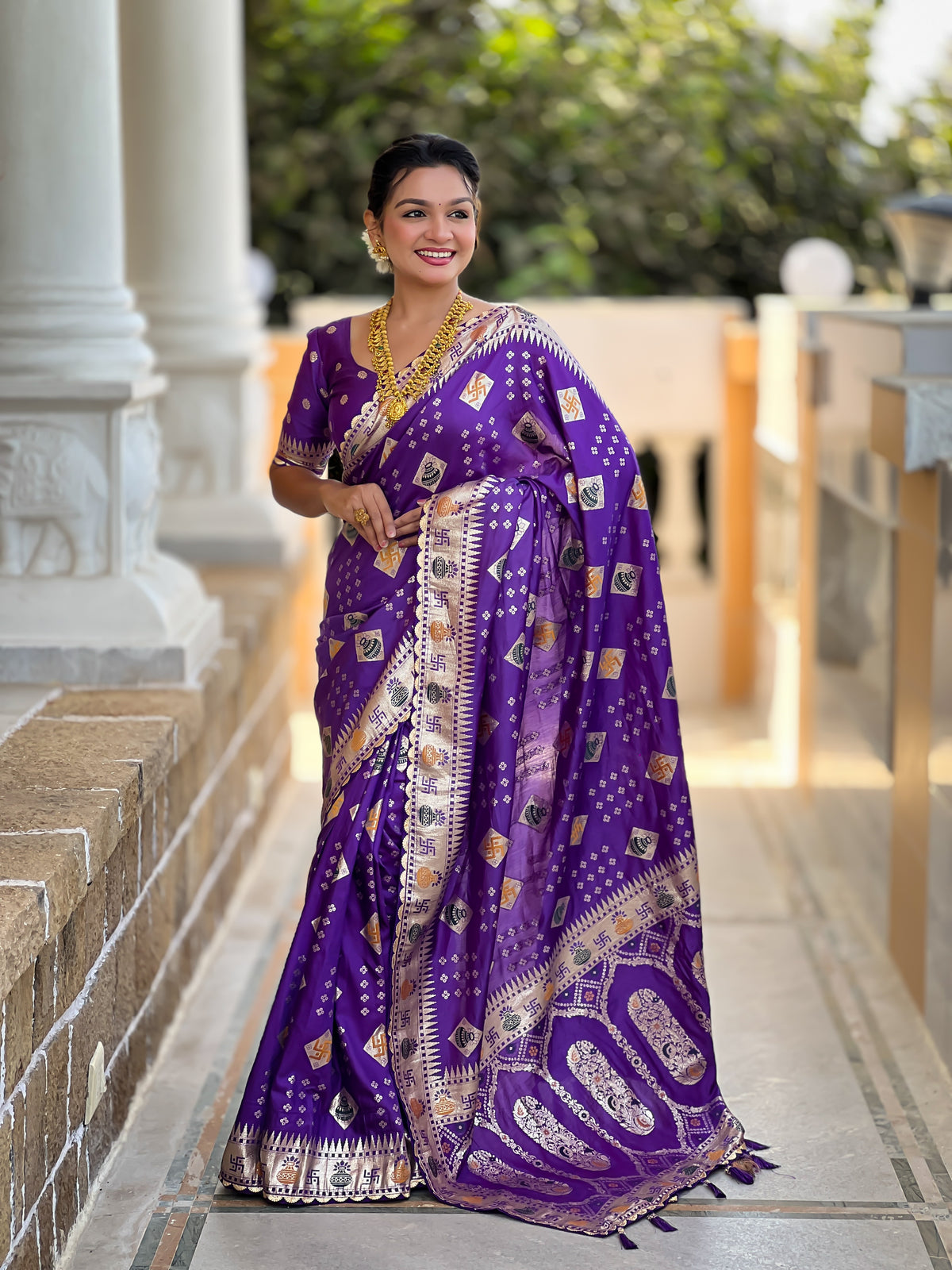 Women Ethnic Woven Design Zari Dola Silk Banarasi Saree