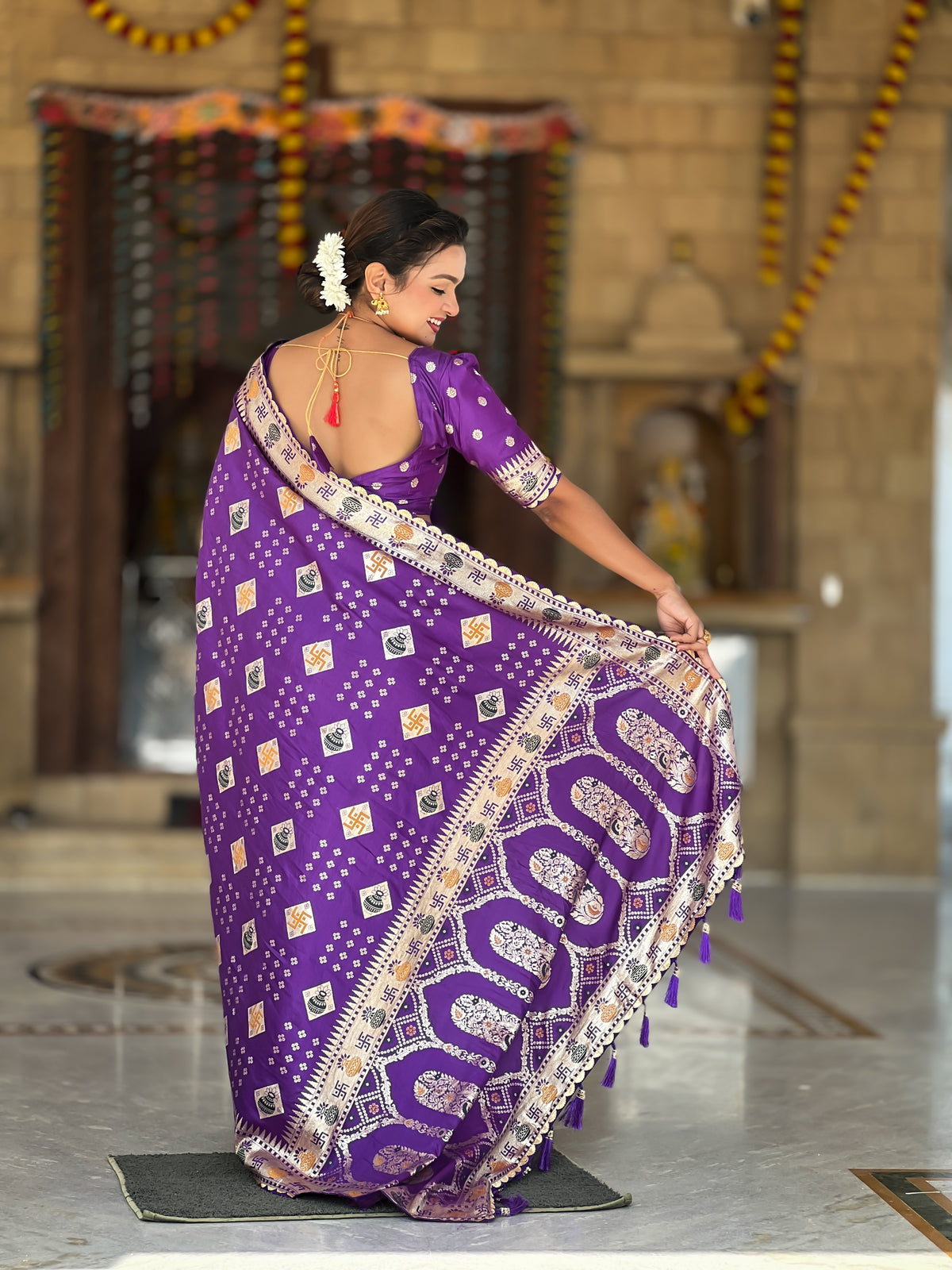 Women Ethnic Woven Design Zari Dola Silk Banarasi Saree