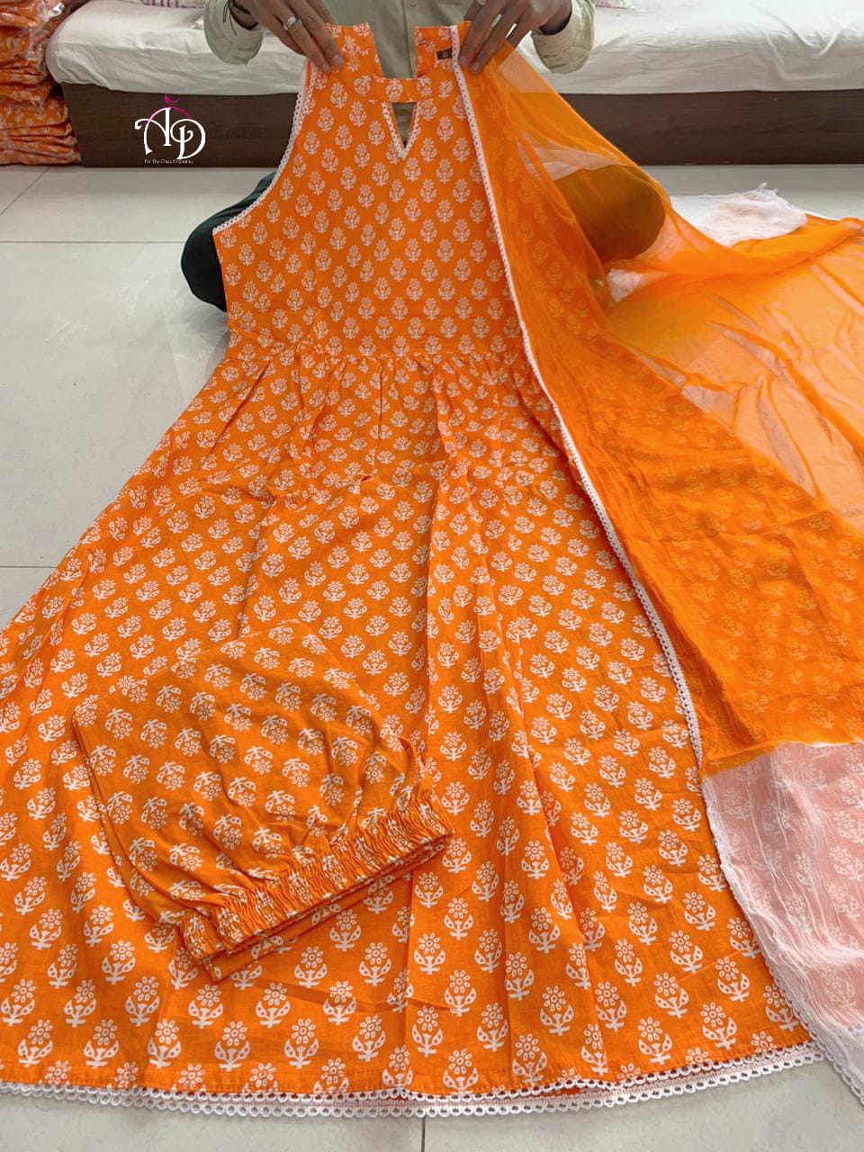 New Anarkali kurta set with new style in blockprint - Joshindia