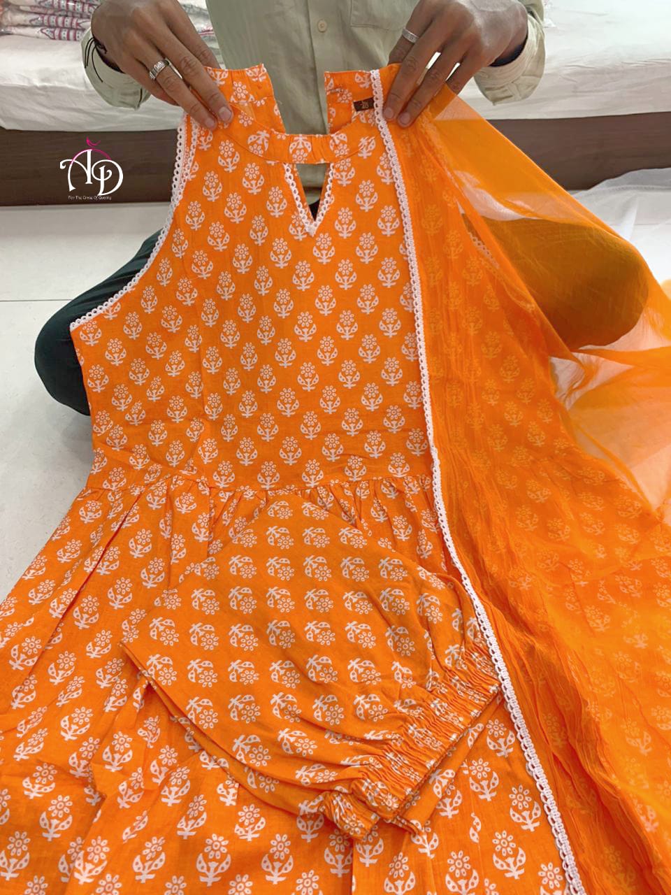 New Anarkali kurta set with new style in blockprint - Joshindia
