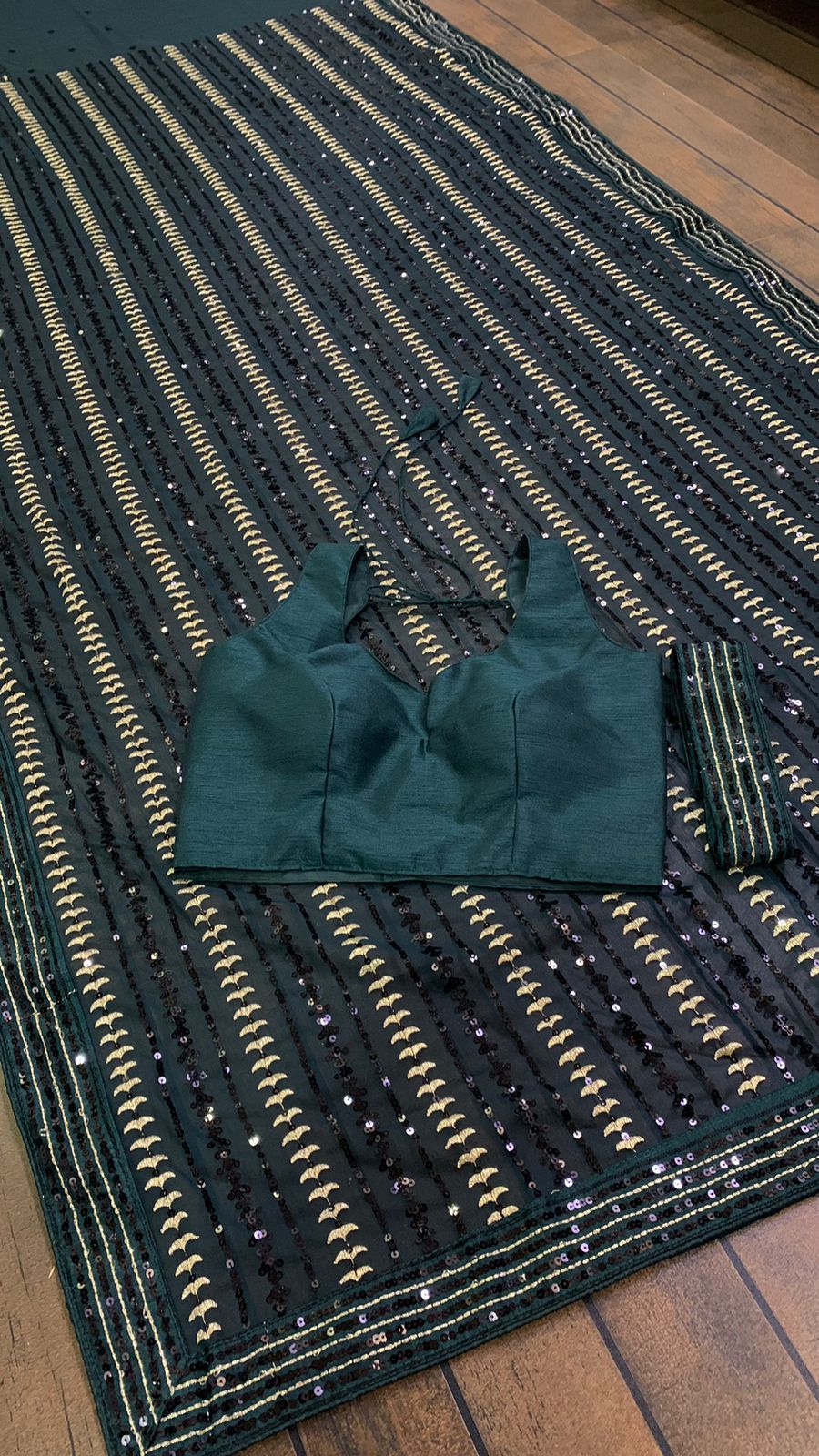 Green Color Latest Designer Saree At Best Price - Joshindia