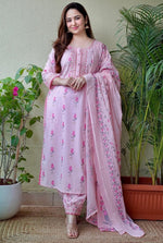Buy Pink Kurtas Sets online in India - Joshindia