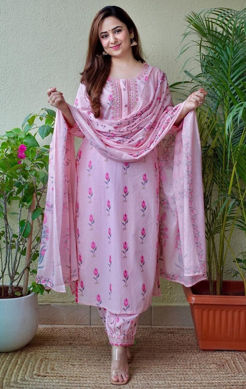 Buy Pink Kurtas Sets online in India - Joshindia