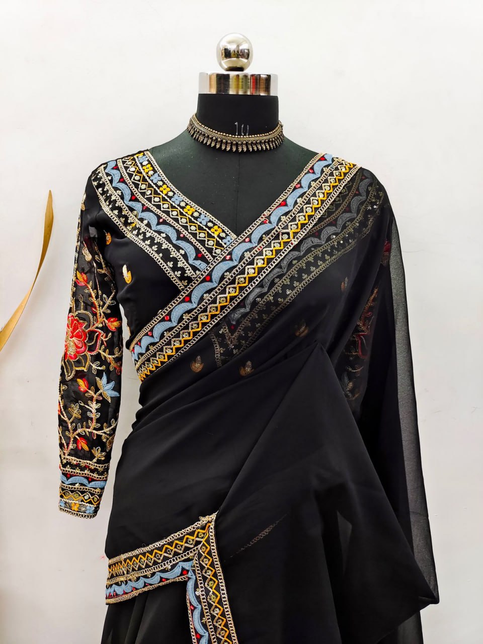 Buy Black Saree Online in India at low prices - Joshindia