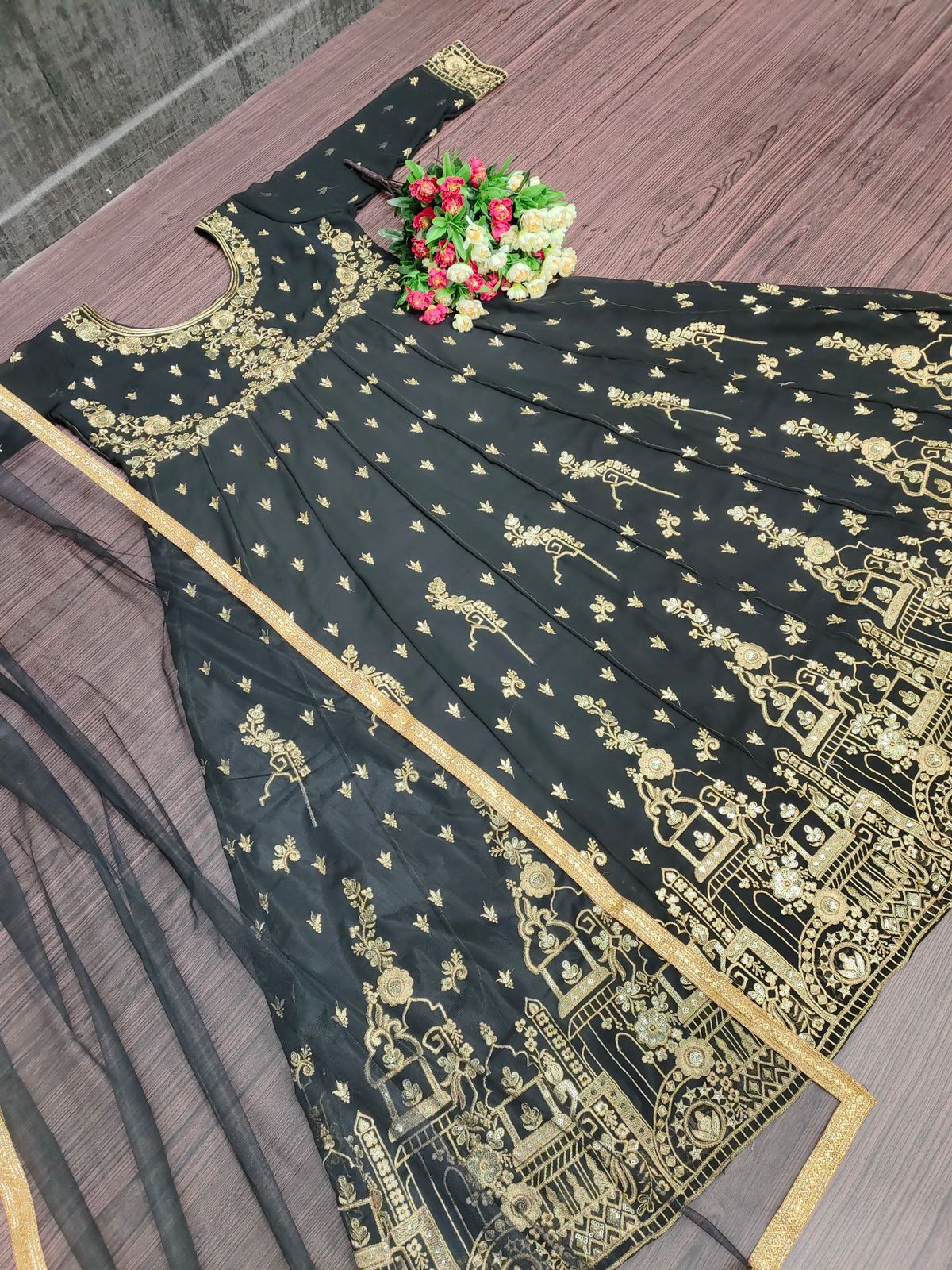 Buy Trendy Black Gown Online in India - Joshindia