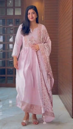 Buy Pink Kurtas Sets online in India - Joshindia