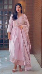 Buy Pink Kurtas Sets online in India - Joshindia
