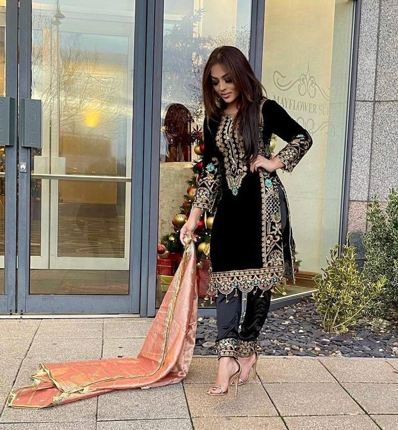 Black Lace Punjabi Suits, Black Lace Punjabi Salwar Kameez and Black Lace  Punjabi Salwar Suits Online Shopping