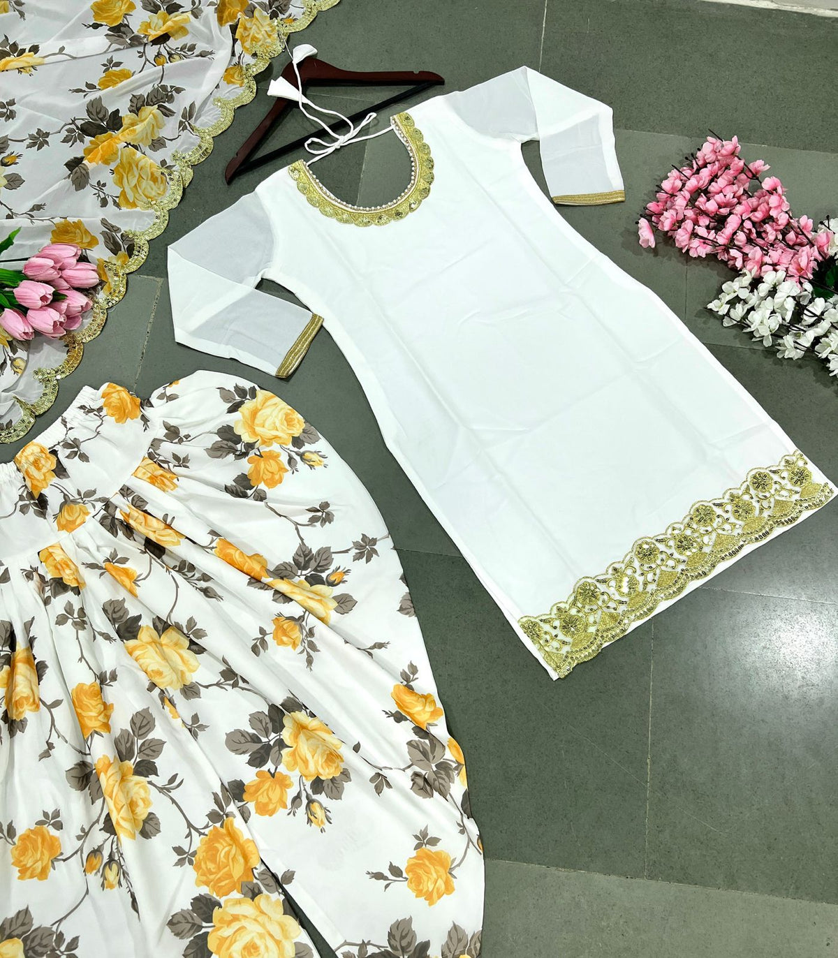 Buy Yellow Kurtas Kurtis For Women Online At Best Price - Joshindia