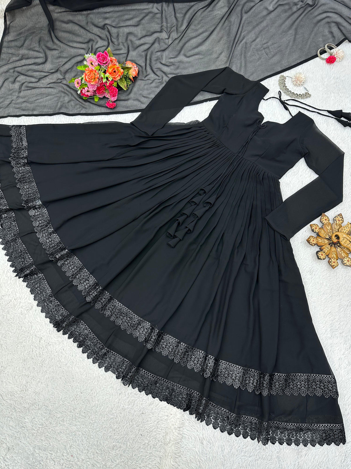 Buy Trendy Black Gown Online in India - Joshindia