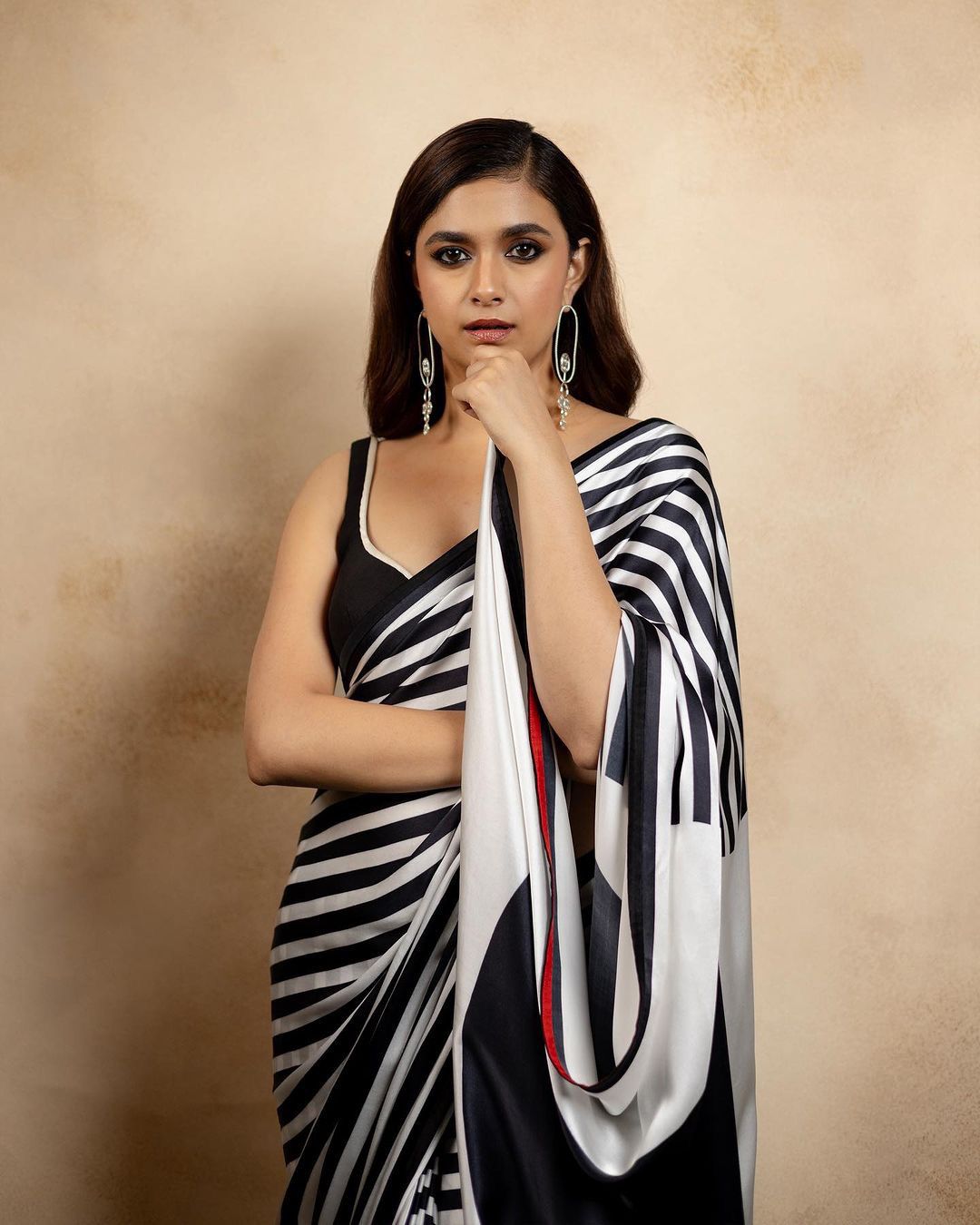 Buy Classy Designer Sarees Online - Joshindia