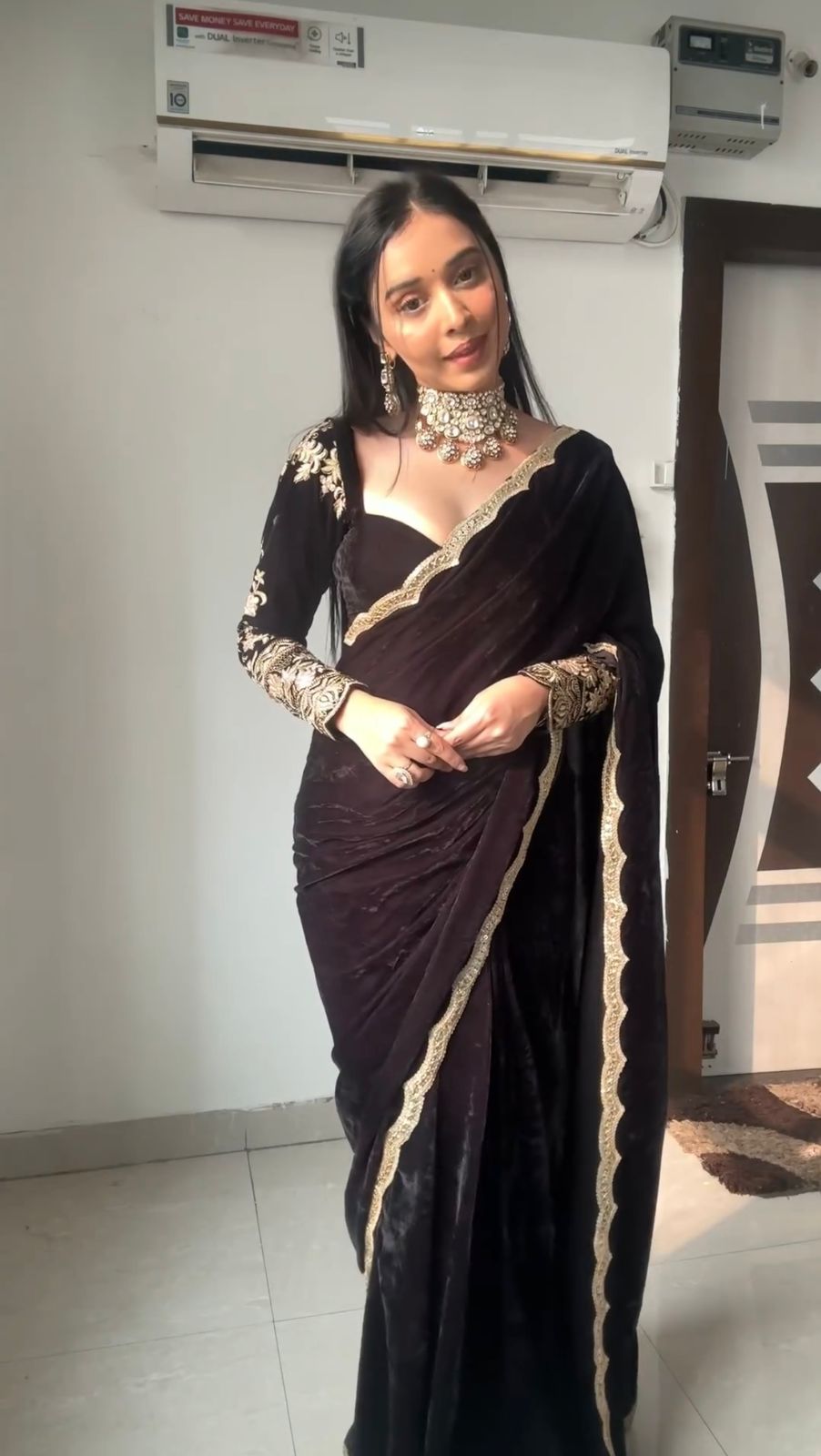 Beautiful Designer 1M Ready to Wear Saree Online - Joshindia