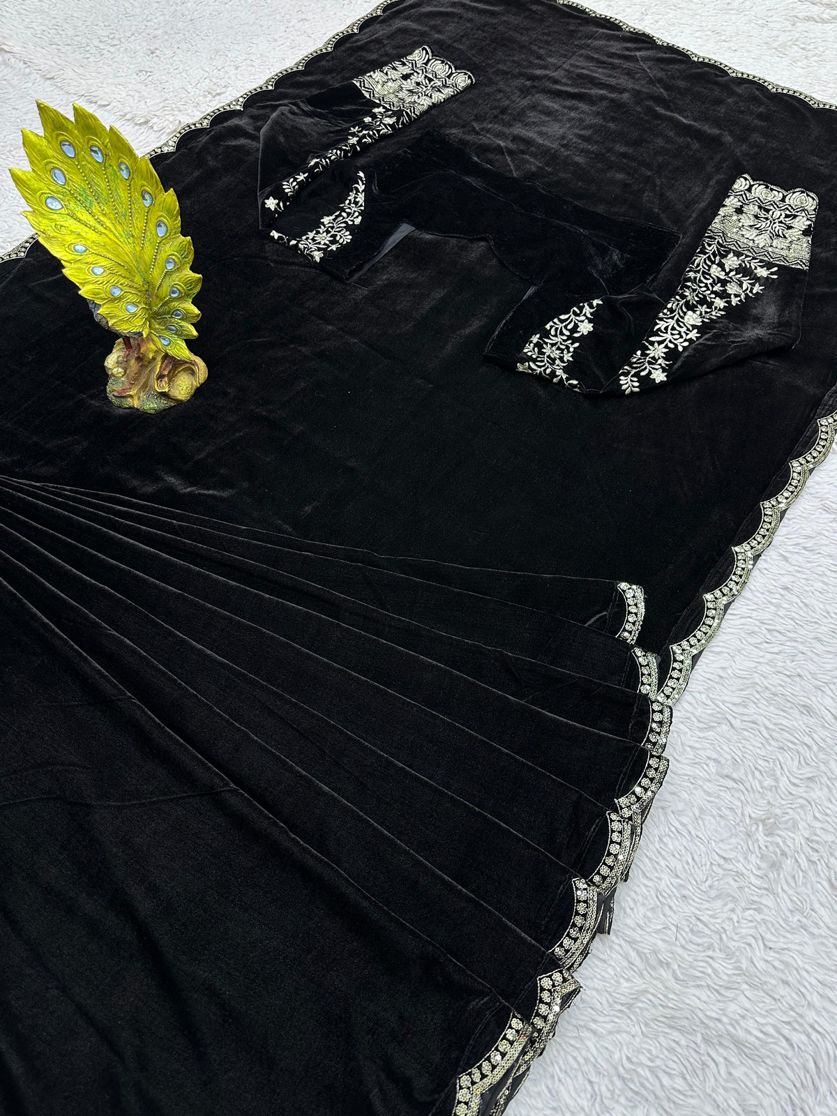 Beautiful Designer 1M Ready to Wear Saree Online - Joshindia