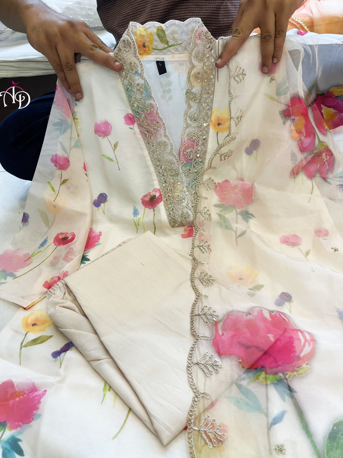 Buy Organza Suits Online at the Best Price - Joshindia
