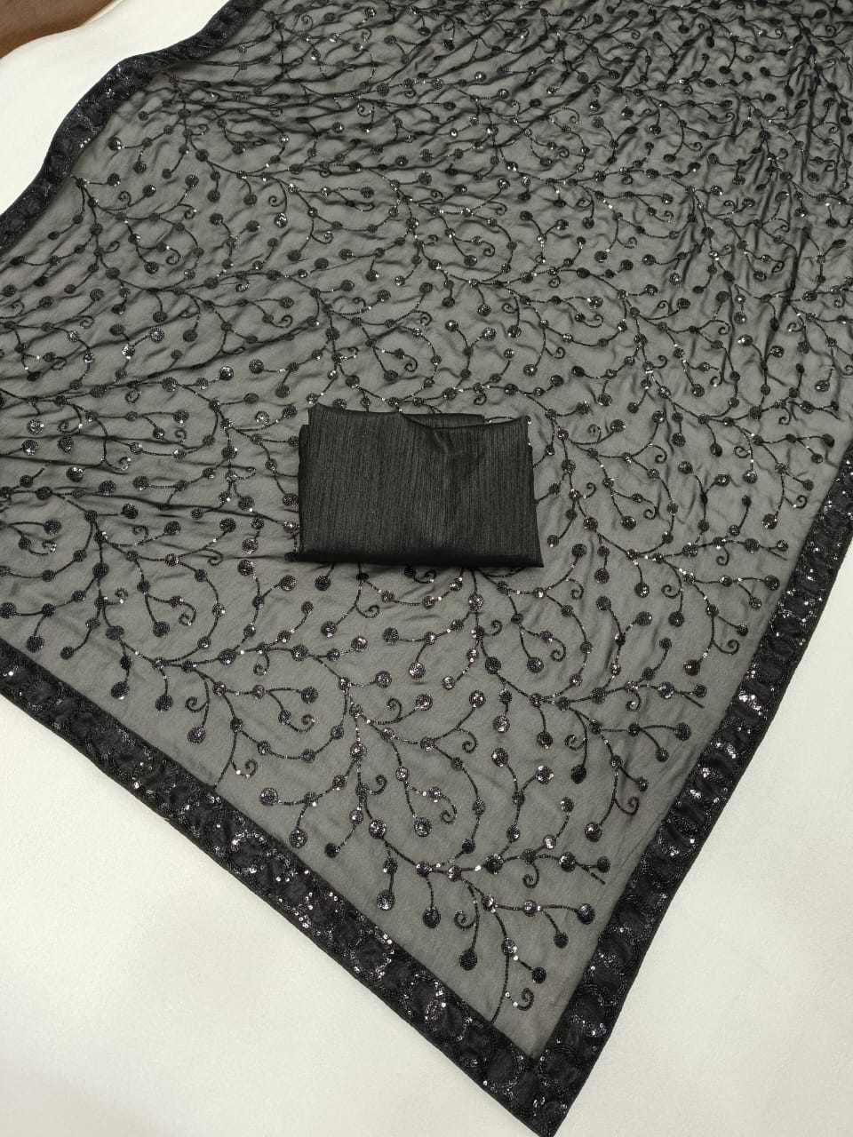 Buy Sequence Saree Online In India - Joshindia