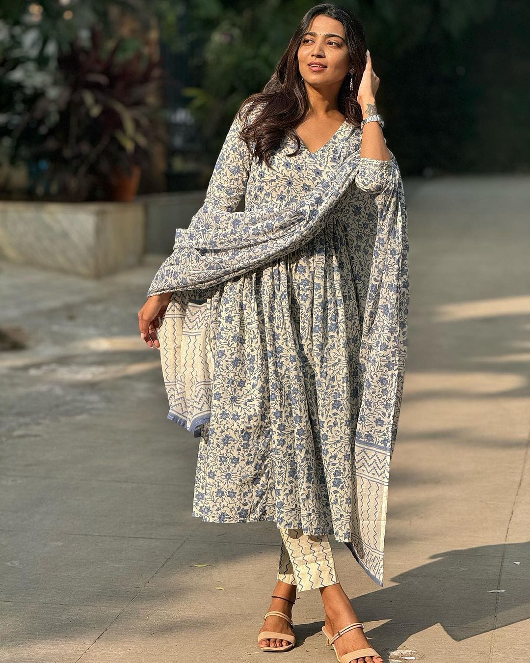 Buy Latest Cotton Suits for Women Online in India - Joshindia