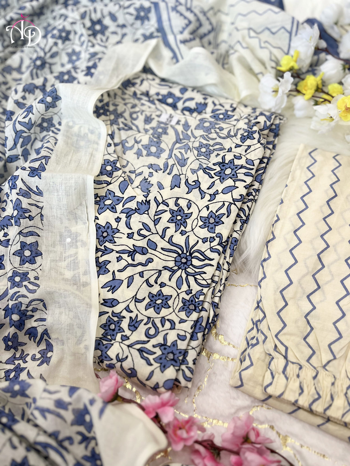 Buy Latest Cotton Suits for Women Online in India - Joshindia